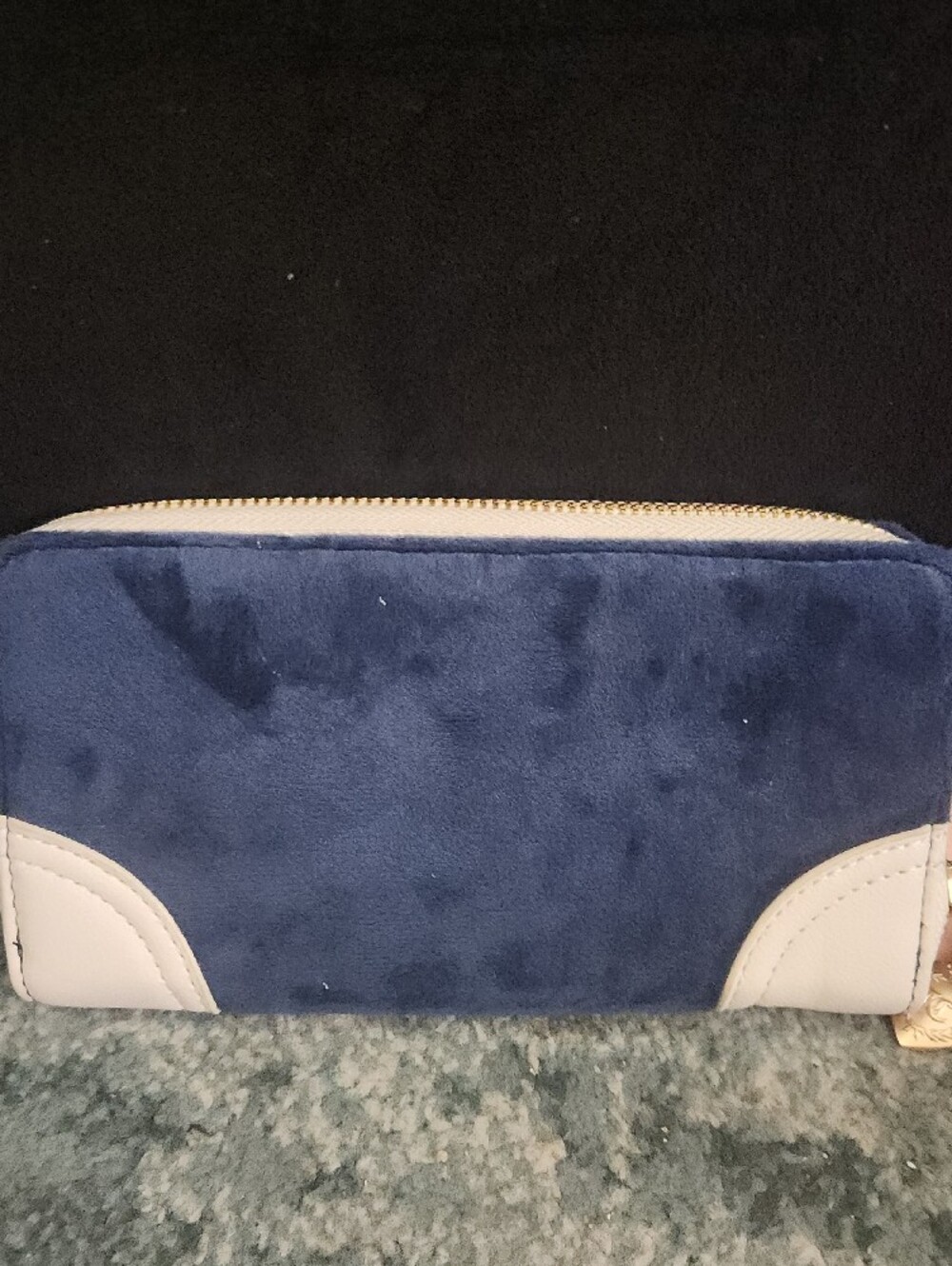 Juicy Couture Regal Blue Velvet Wallet with Pink Script and Gold Crown - Picture 3 of 4